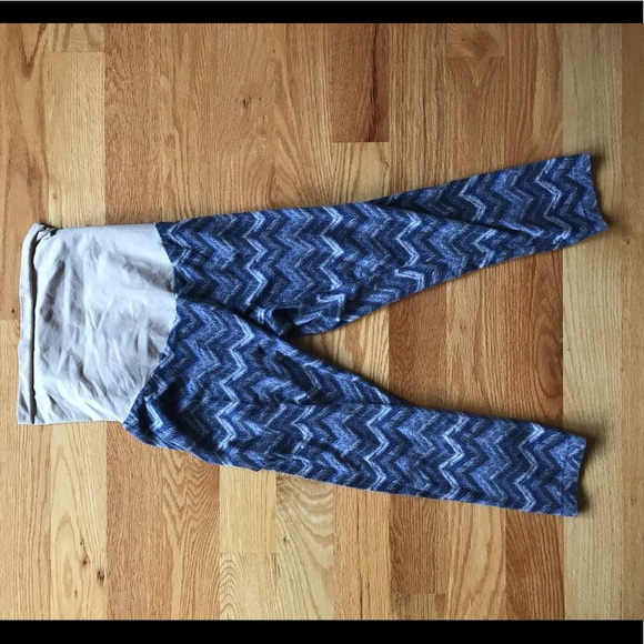 Motherhood Maternity Cropped Leggings - Picture 1 of 3